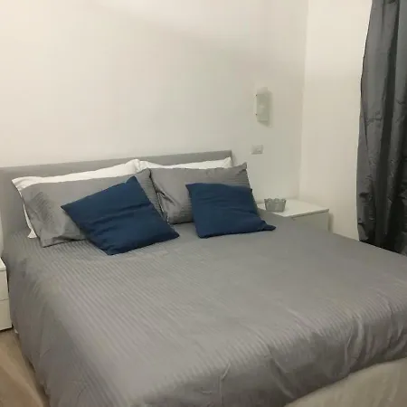 Anna Sirmione